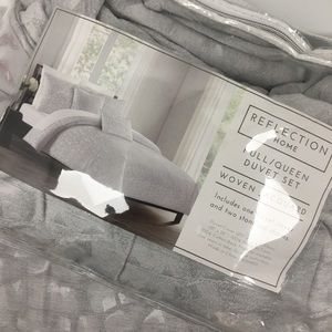 Jacquard Leopard Duvet Cover and Shams